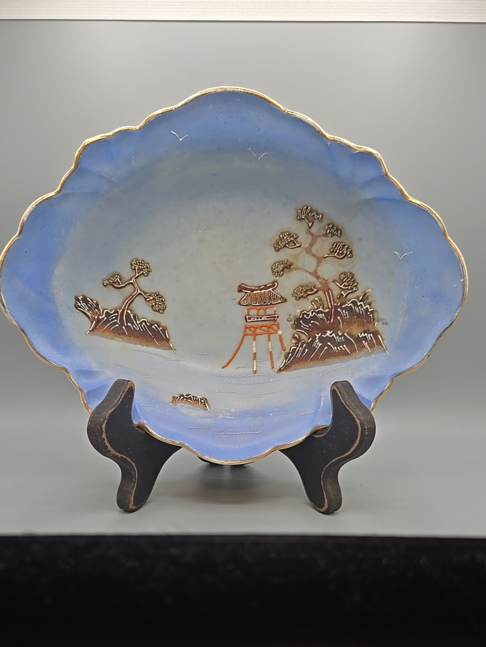 Vintage Japanese Lusterware Pagoda Candy Dish Hand Painted Wreath Mark.